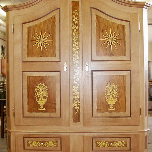 moderne Intarsienarbeiten Schränke Kommode Schranktüren - Referenzen & Projekte - traditionell, Handwerk, Handarbeit  - Tischlerei Rainer Burmester, Hamburg Kirchwerder